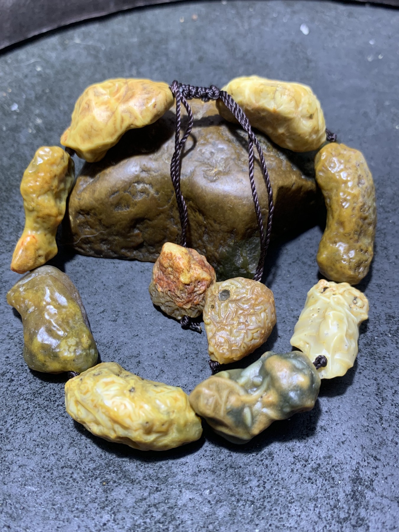 精美阿拉善管状筋脉石原石手工编织手串一条，
