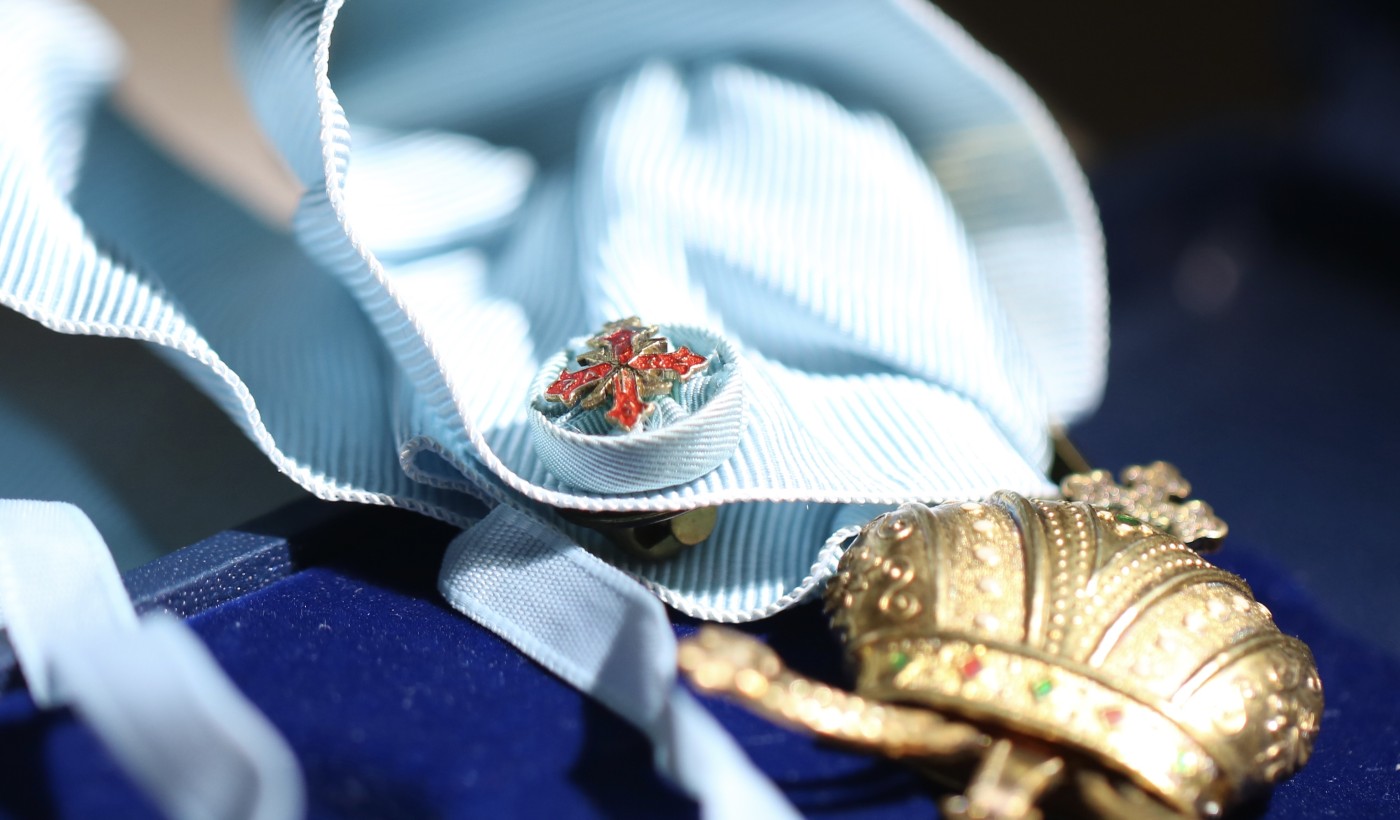 大猫徽章拍卖 第231期  意大利指挥官级圣康斯坦丁和圣乔治勋章，原盒带冠，925银质珐琅，带银标和迷你