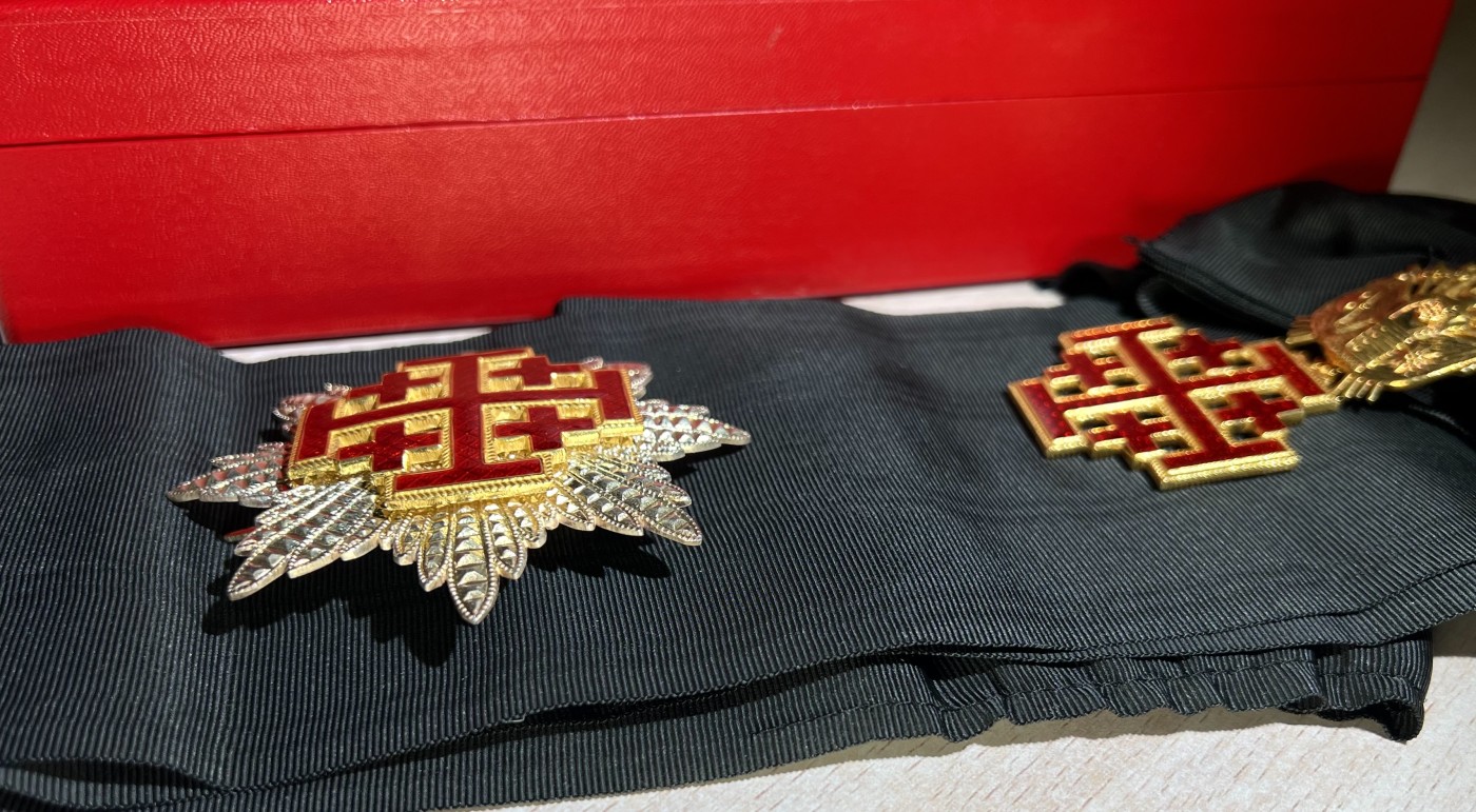 大猫徽章拍卖 第231期  梵蒂冈大十字级的圣墓骑士团勋章 银质