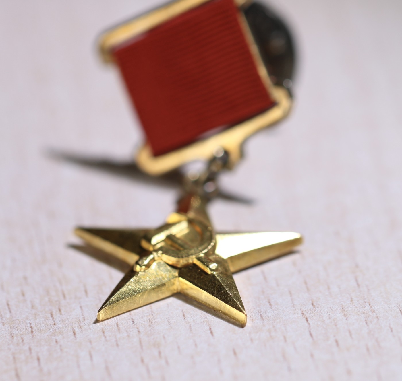 大猫徽章拍卖 第231期  苏联小金星 国内仅见最小号 金质好品