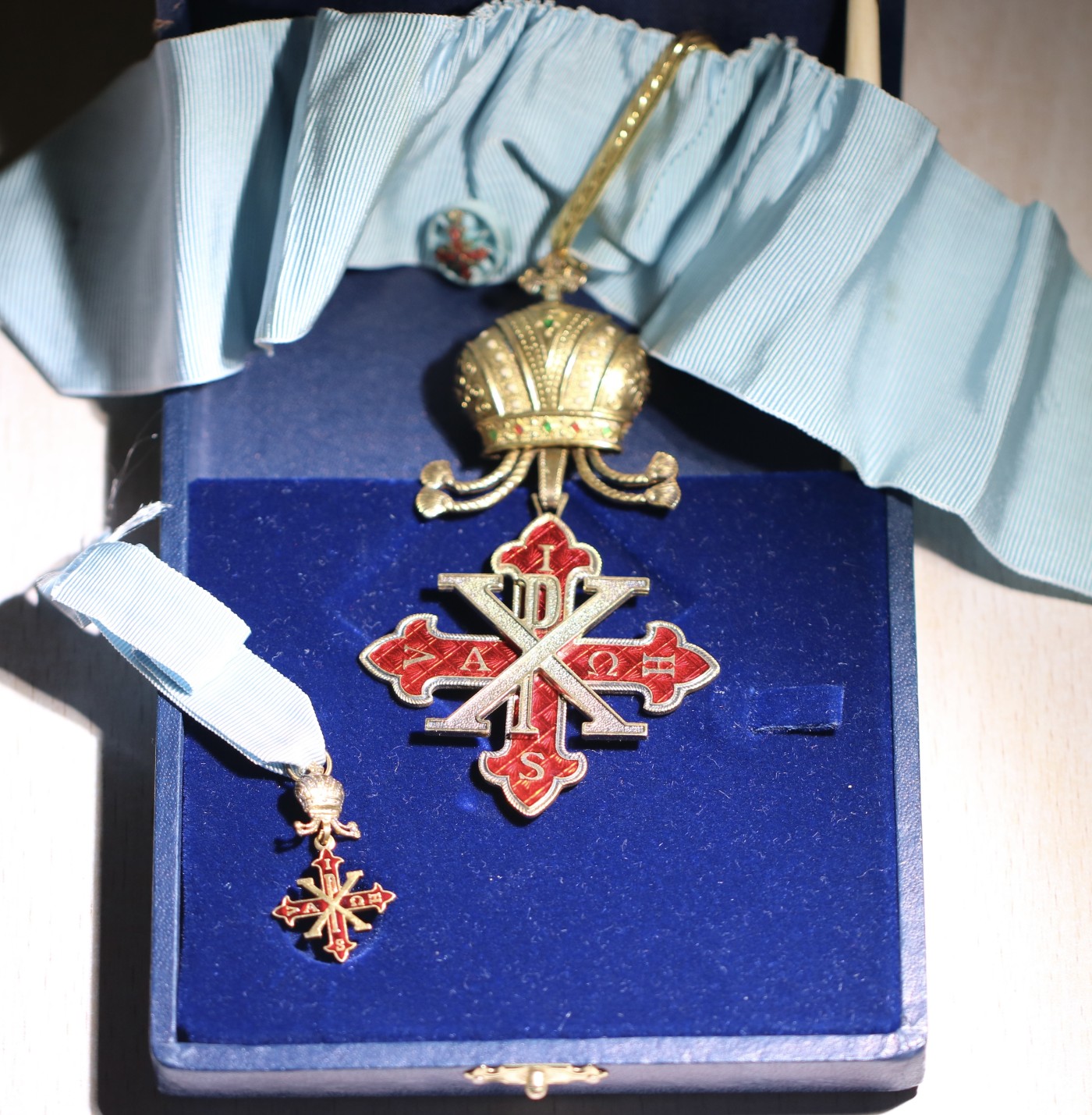 大猫徽章拍卖 第231期  意大利指挥官级圣康斯坦丁和圣乔治勋章，原盒带冠，925银质珐琅，带银标和迷你