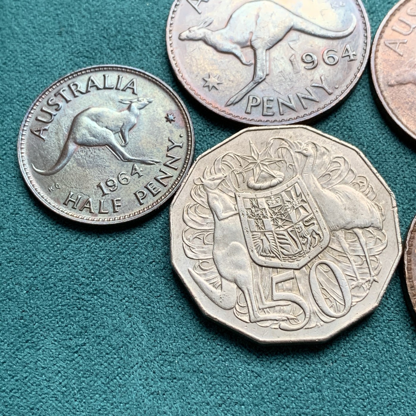 《竞宝斋》第192场-周日，周一 2场 (全场包邮) 澳大利亚流通币一组5枚 细节见图