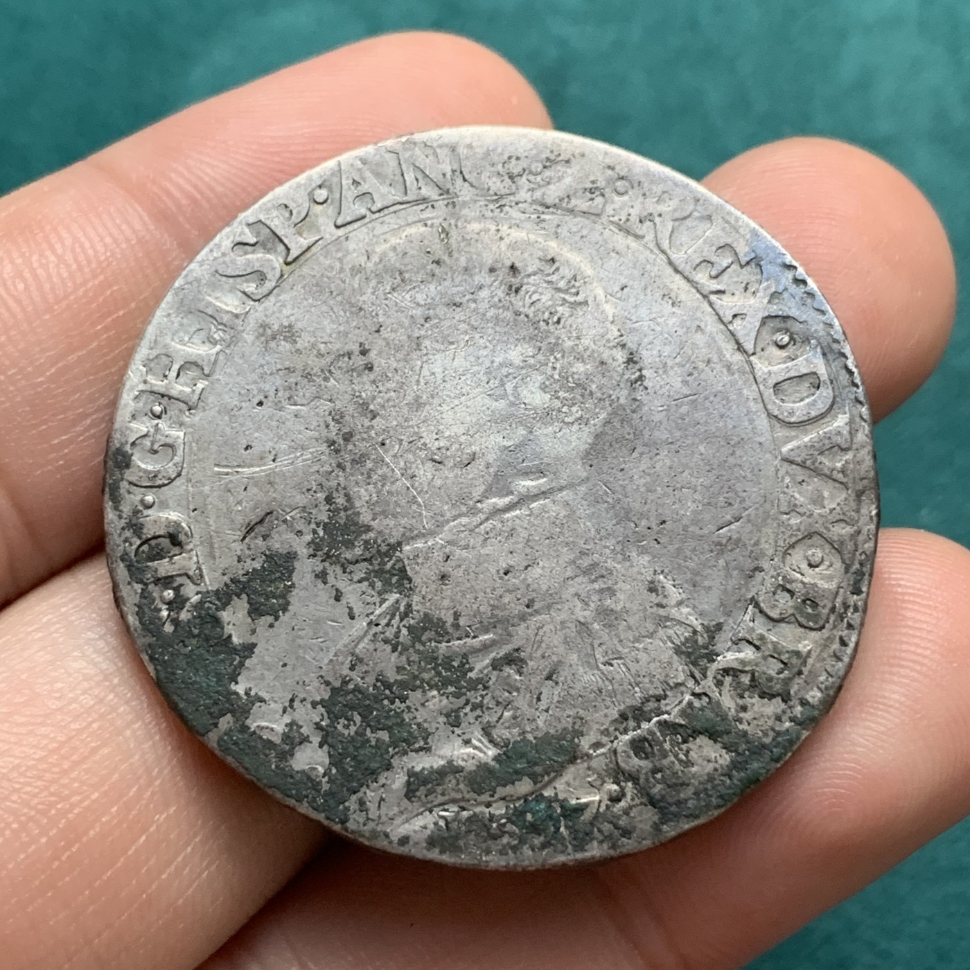 《竞宝斋》第192场-周日，周一 2场 (全场包邮) 稀少厂别！西班牙兼英格兰国王菲利普二世 1557年西属尼德兰布拉邦特省马斯特里赫特厂1菲利普泰勒大银币 马斯特里赫特厂（背面顶端五角星厂标）非常难得，比安特卫普等少见很多 盾徽清晰已是很难得 菲利普二世与英女王玛丽一世联姻兼任英国国王 超过30.2克