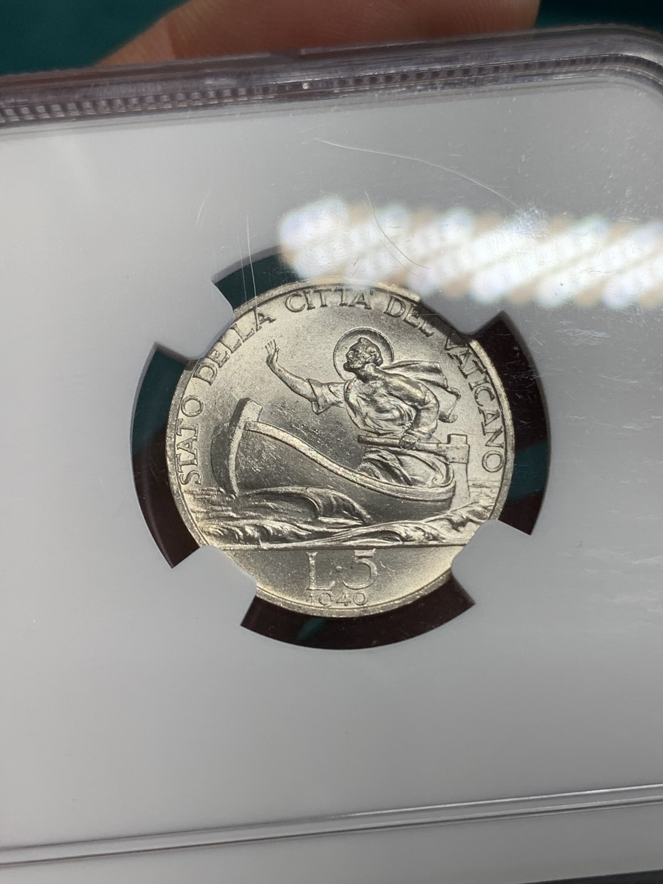 《竞宝斋》第192场-周日，周一 2场 (全场包邮) NGC-MS61 梵蒂冈1940年5里拉小船银币 转光明显