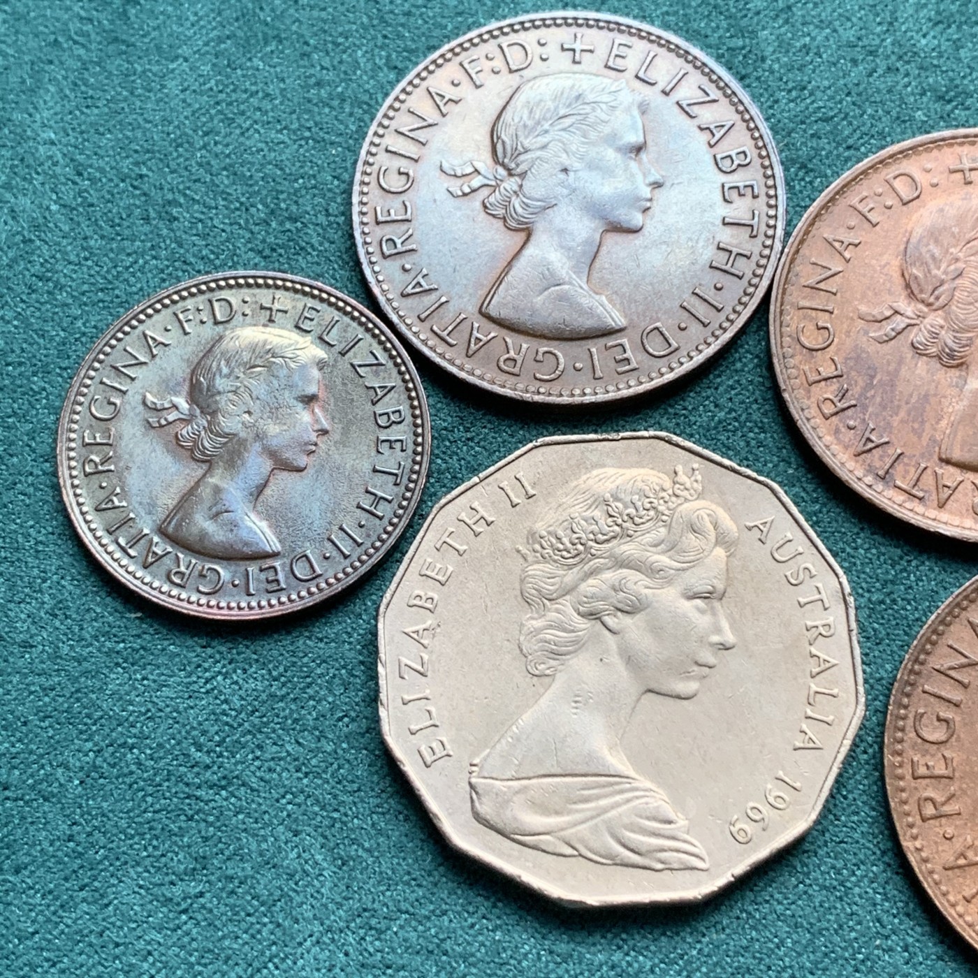 《竞宝斋》第192场-周日，周一 2场 (全场包邮) 澳大利亚流通币一组5枚 细节见图