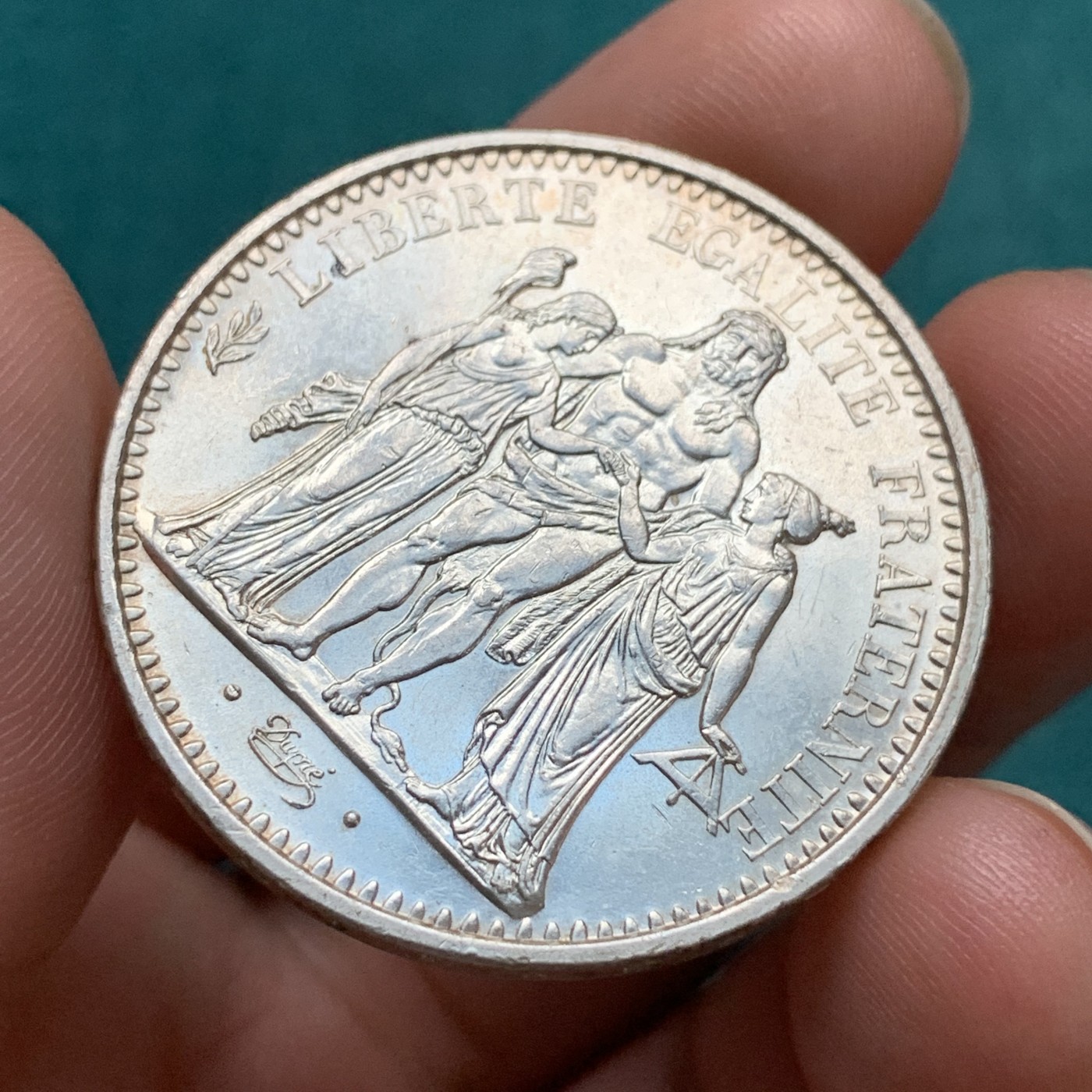 《竞宝斋》第192场-周日，周一 2场 (全场包邮) 法国1965年大力神10法郎银币 未使用品 带原光