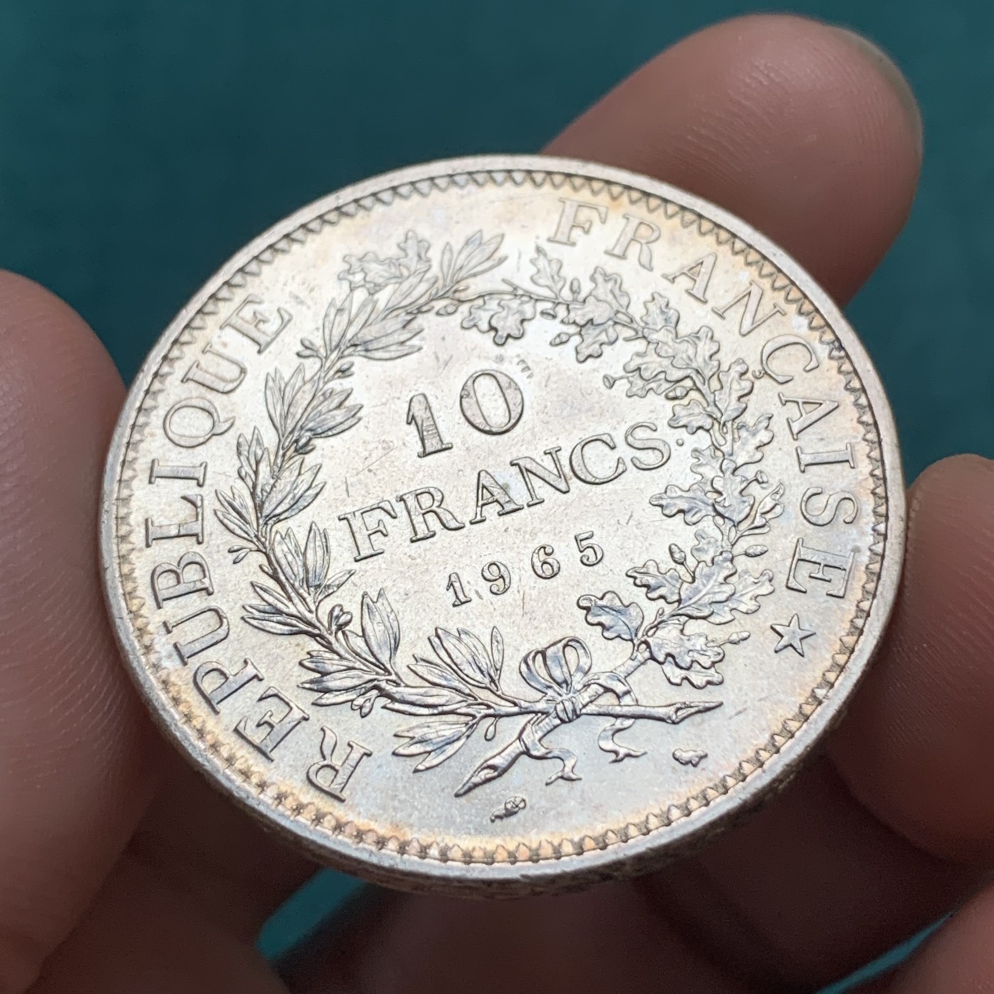 《竞宝斋》第192场-周日，周一 2场 (全场包邮) 法国1965年大力神10法郎银币 未使用品 带原光