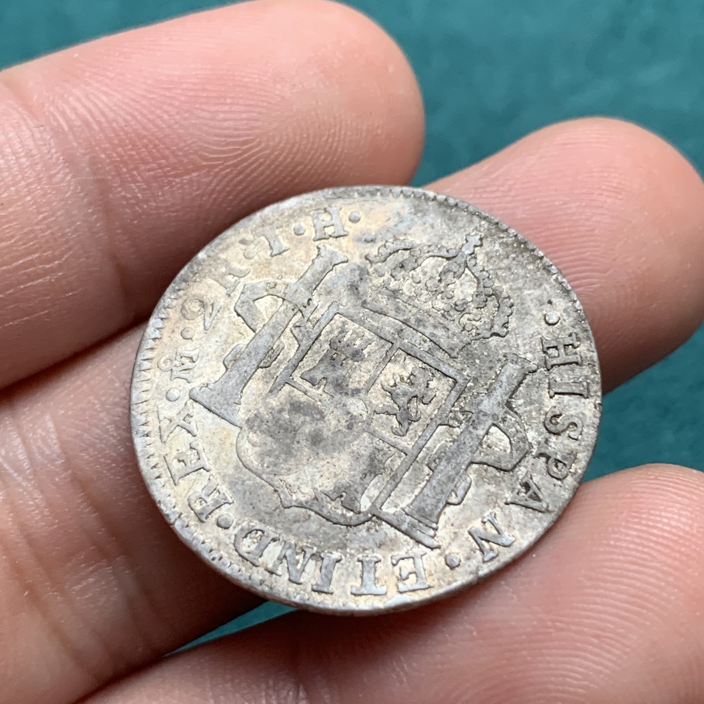 《竞宝斋》第192场-周日，周一 2场 (全场包邮) 两枚一组 英国1873年维多利亚哥特1福林银币+墨西哥1805年卡四双柱2R银币 少见品种