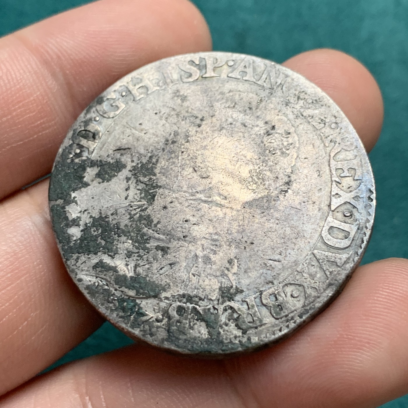 《竞宝斋》第192场-周日，周一 2场 (全场包邮) 稀少厂别！西班牙兼英格兰国王菲利普二世 1557年西属尼德兰布拉邦特省马斯特里赫特厂1菲利普泰勒大银币 马斯特里赫特厂（背面顶端五角星厂标）非常难得，比安特卫普等少见很多 盾徽清晰已是很难得 菲利普二世与英女王玛丽一世联姻兼任英国国王 超过30.2克