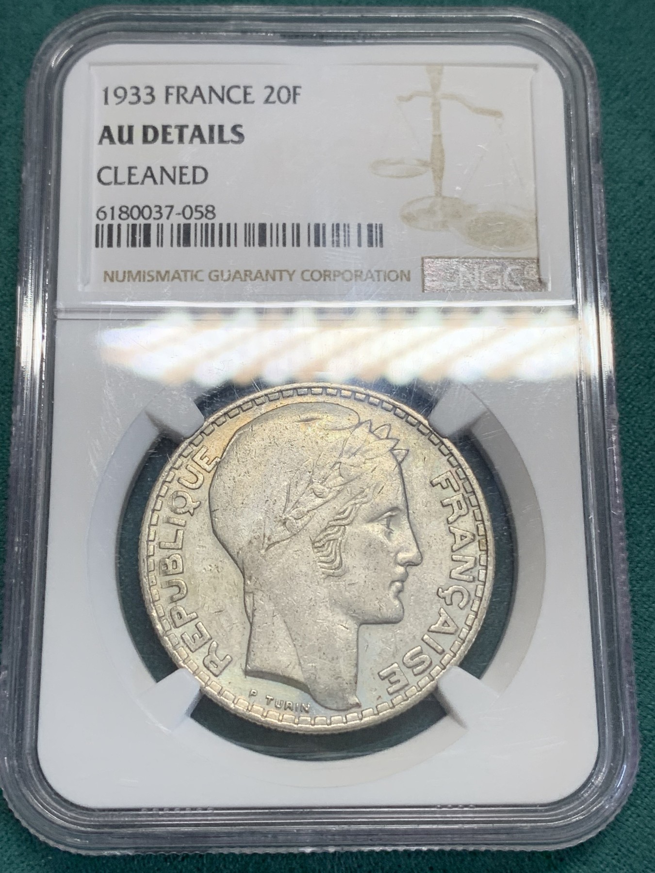 《竞宝斋》第192场-周日，周一 2场 (全场包邮) NGC-AU 法国 1933年女神20法郎银币20g 清洗痕迹轻微