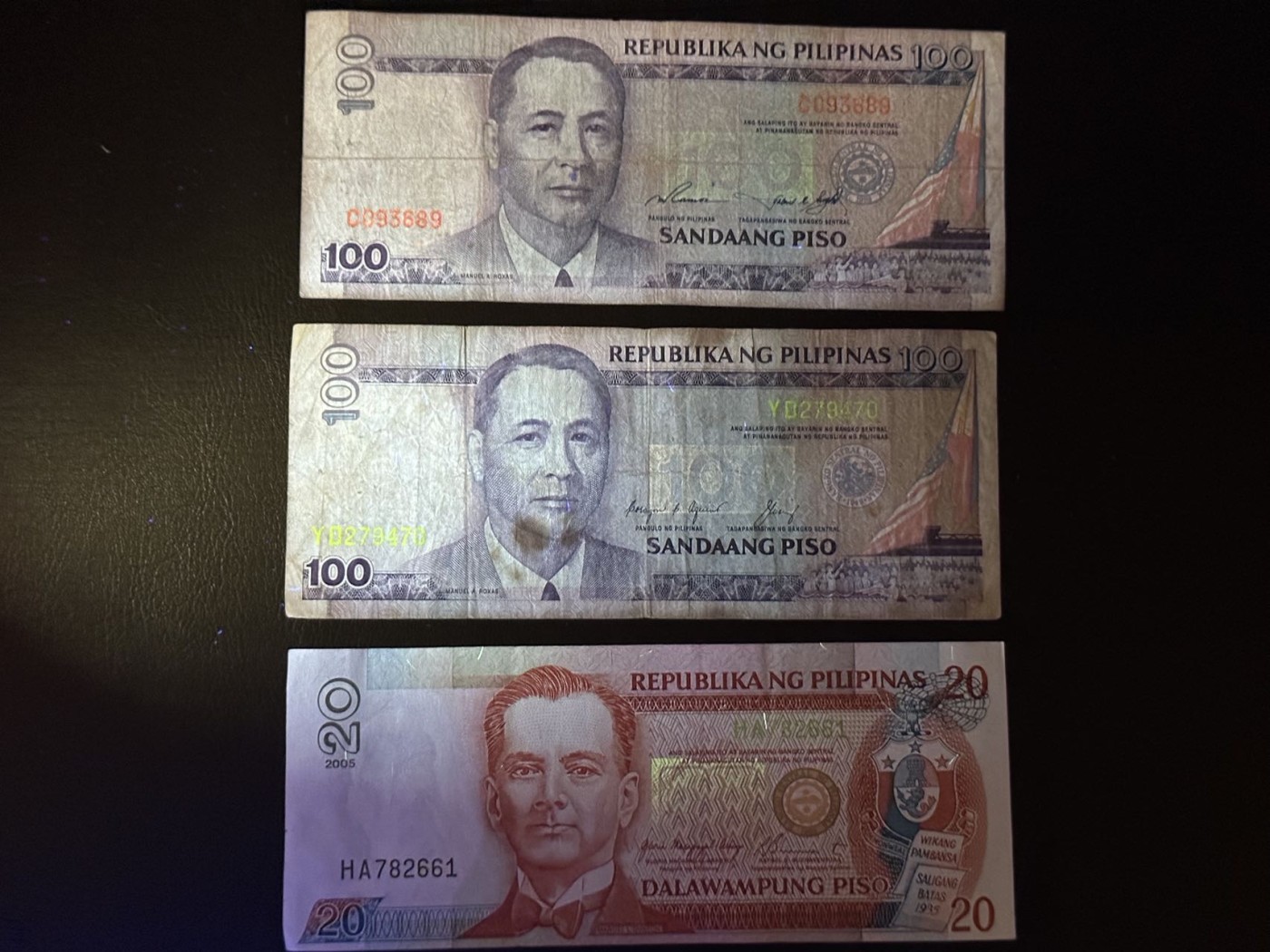 八月最后一场，第十五期大拍 （S1）菲律宾一组3张，其中100为不同签名