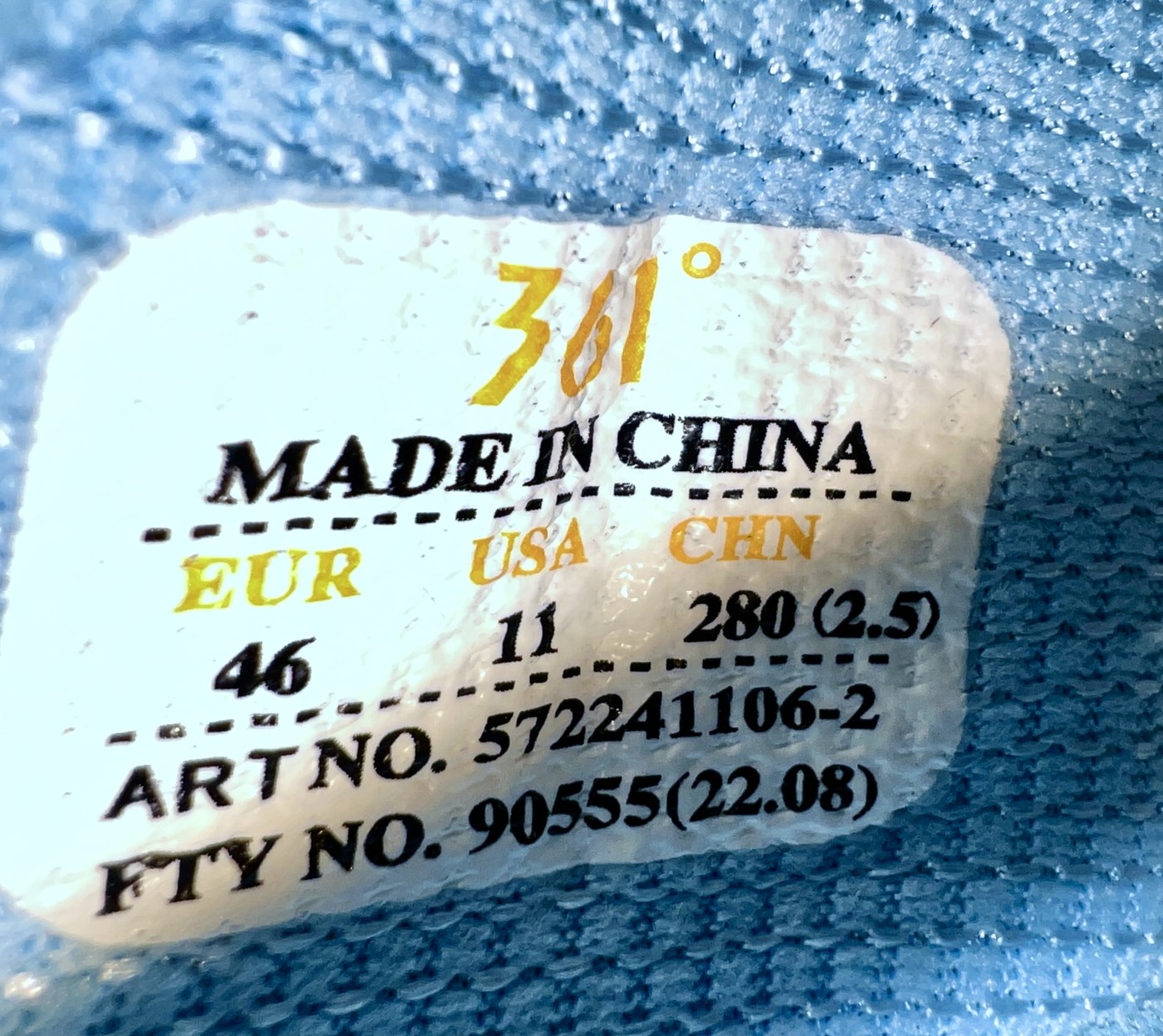 零元拍：扣扣扣！你们要的超爆表实力扣将阿隆-戈登来了！2022-23赛季NBA总冠军丹佛掘金主力前锋阿隆-戈登亲笔签名361° AG3 PE战靴，丹佛配色。