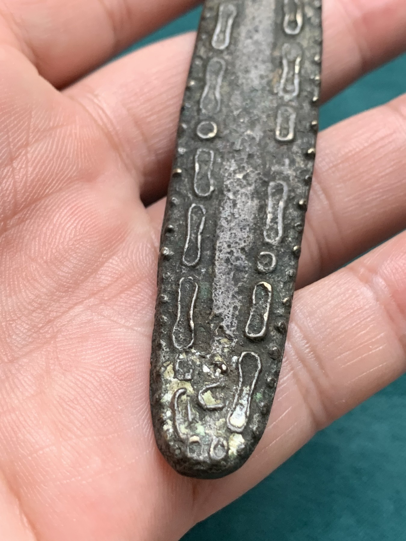 《竞宝斋》第192场-周日，周一 2场 (全场包邮) 泰国（暹罗）素克泰王朝大型虎舌银条 56.5克 曾在云南边境一带流通