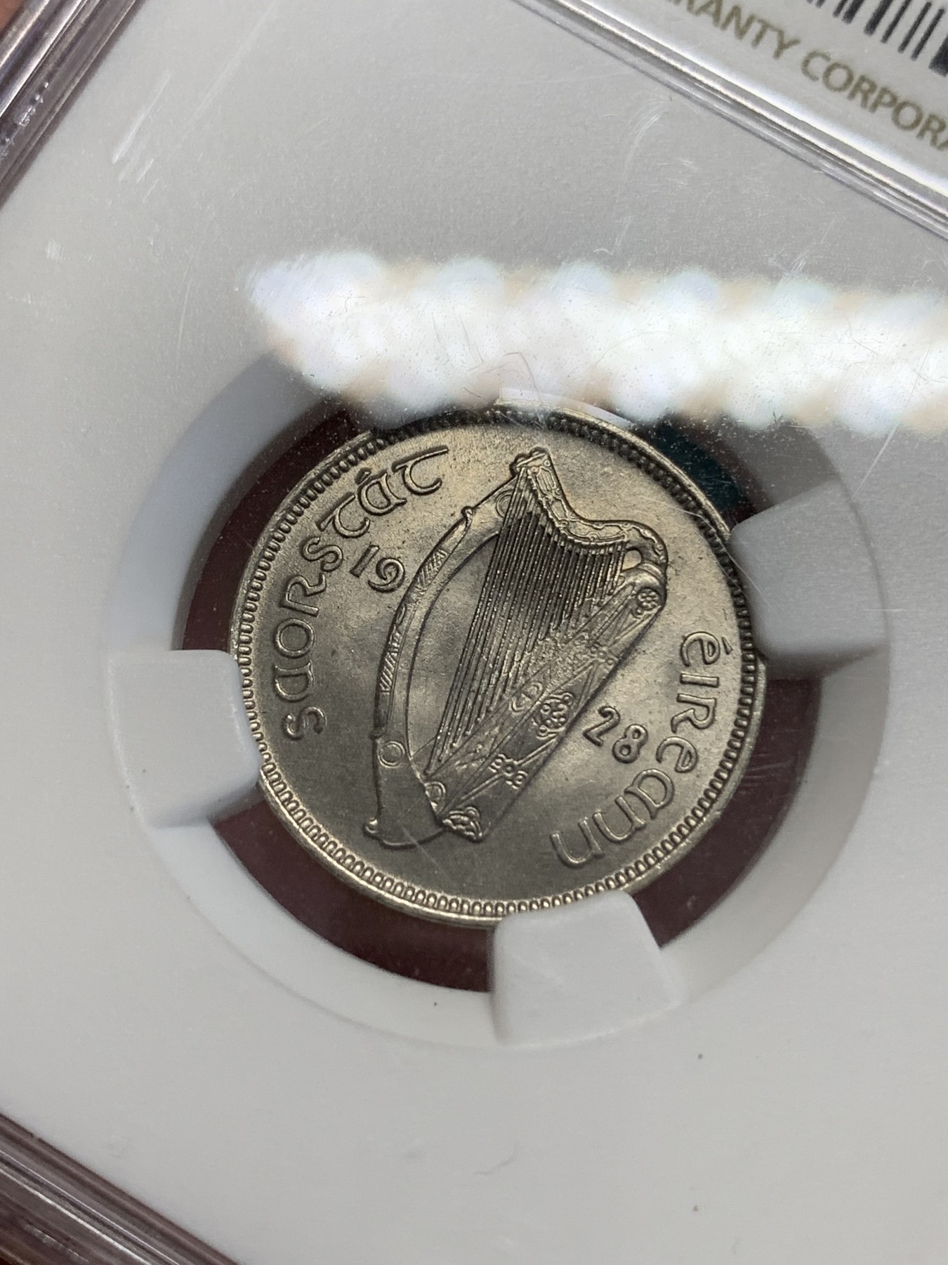 《竞宝斋》第192场-周日，周一 2场 (全场包邮) NGC-MS64  爱尔兰1928年猎犬6便士，受欢迎的爱尔兰动物系列首版，64高分好状态，凑套必备。