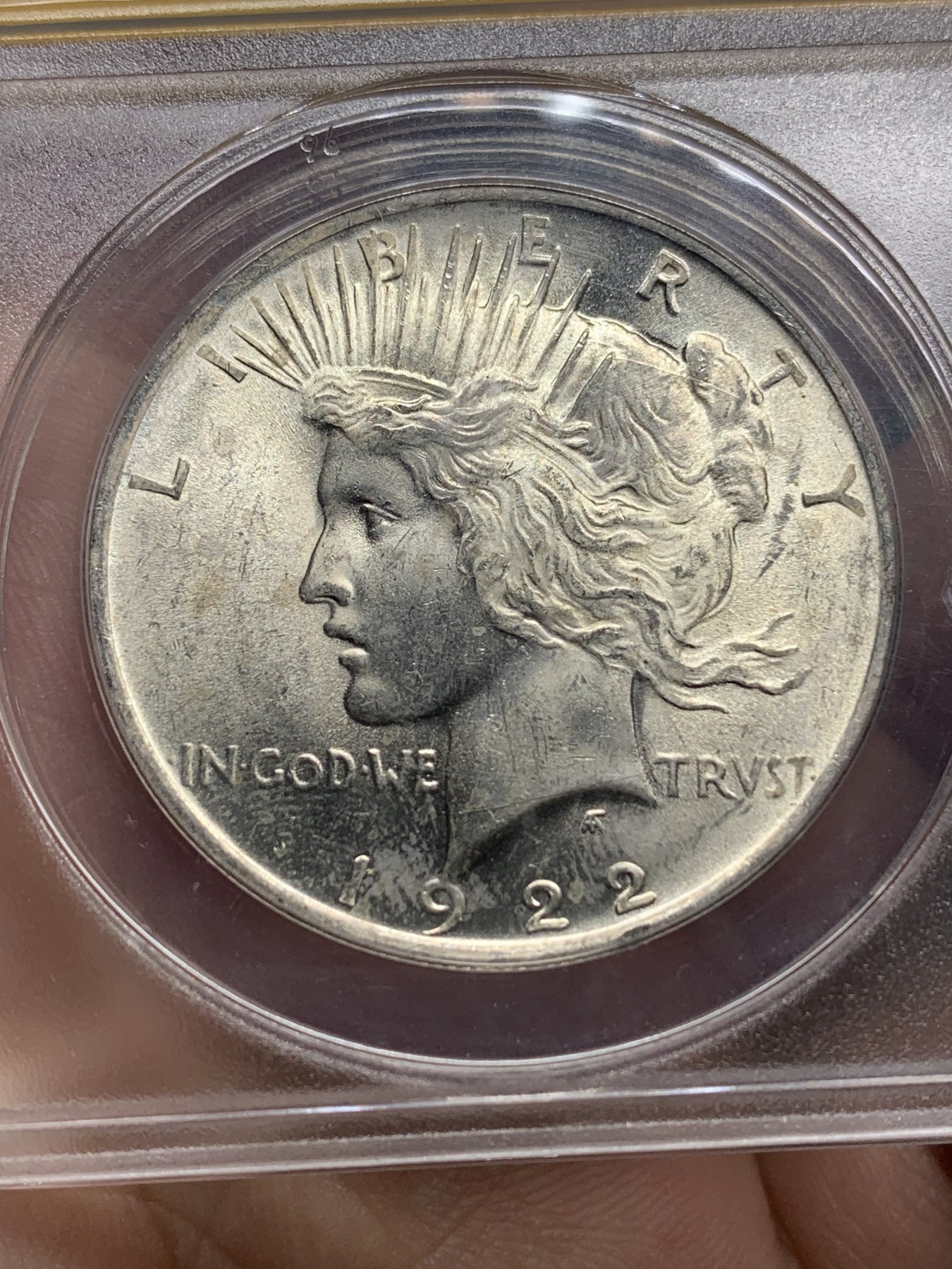 《竞宝斋》第192场-周日，周一 2场 (全场包邮) ANACS-MS64 美国 1922年 1美元 和平币 设计不错的小黄盒