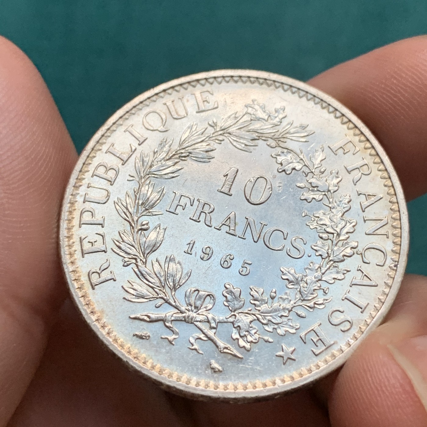 《竞宝斋》第192场-周日，周一 2场 (全场包邮) 法国1965年大力神10法郎银币 未使用品 带原光