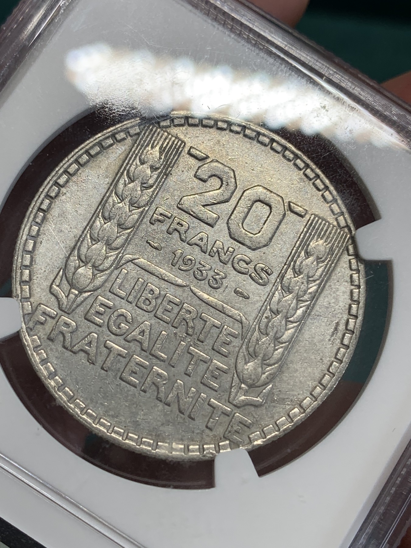 《竞宝斋》第192场-周日，周一 2场 (全场包邮) NGC-AU 法国 1933年女神20法郎银币20g 清洗痕迹轻微