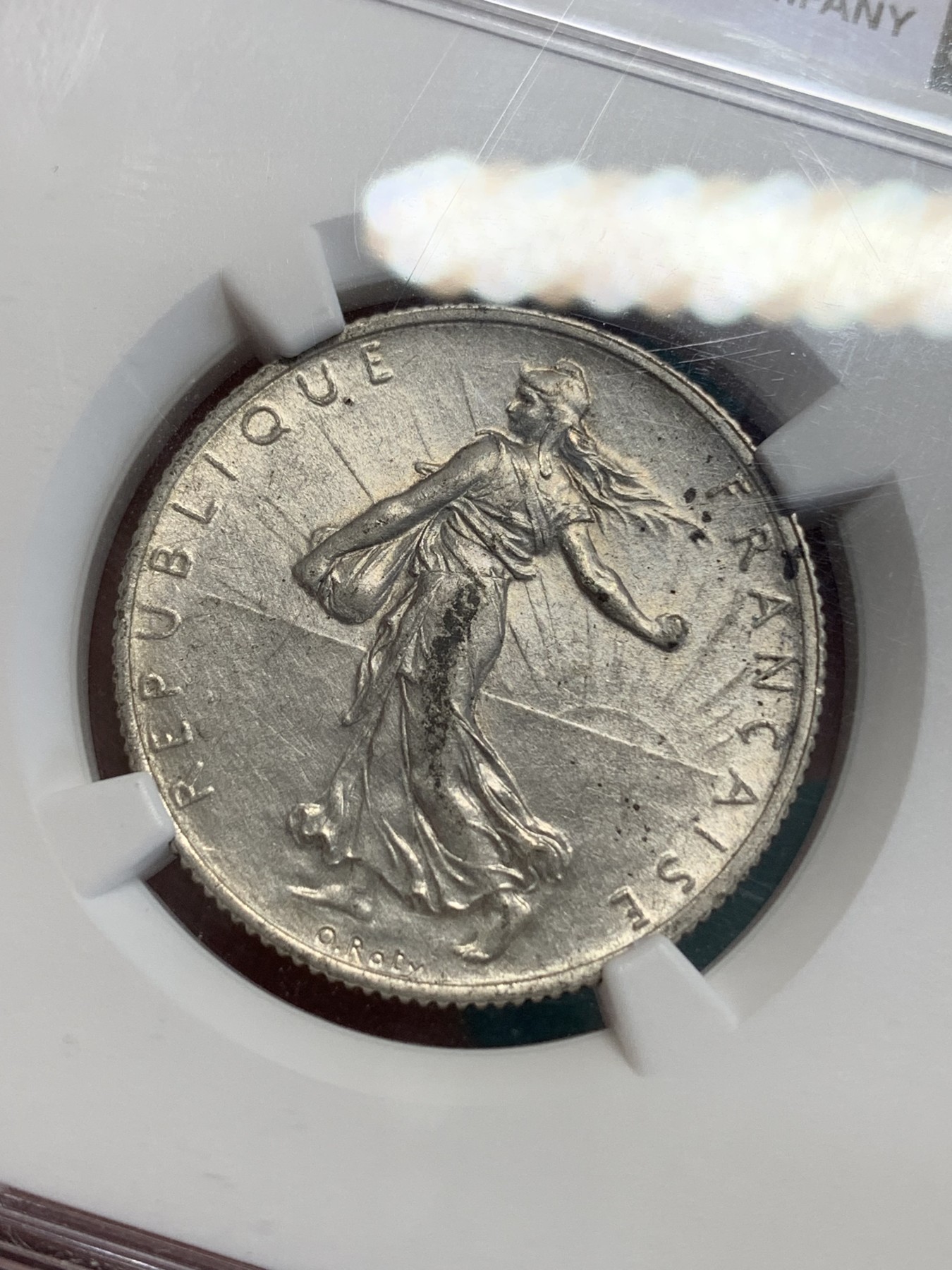 《竞宝斋》第192场-周日，周一 2场 (全场包邮) NGC-UNC 法国 1918年播种女神2法郎银币 细节好 清洗痕迹轻微