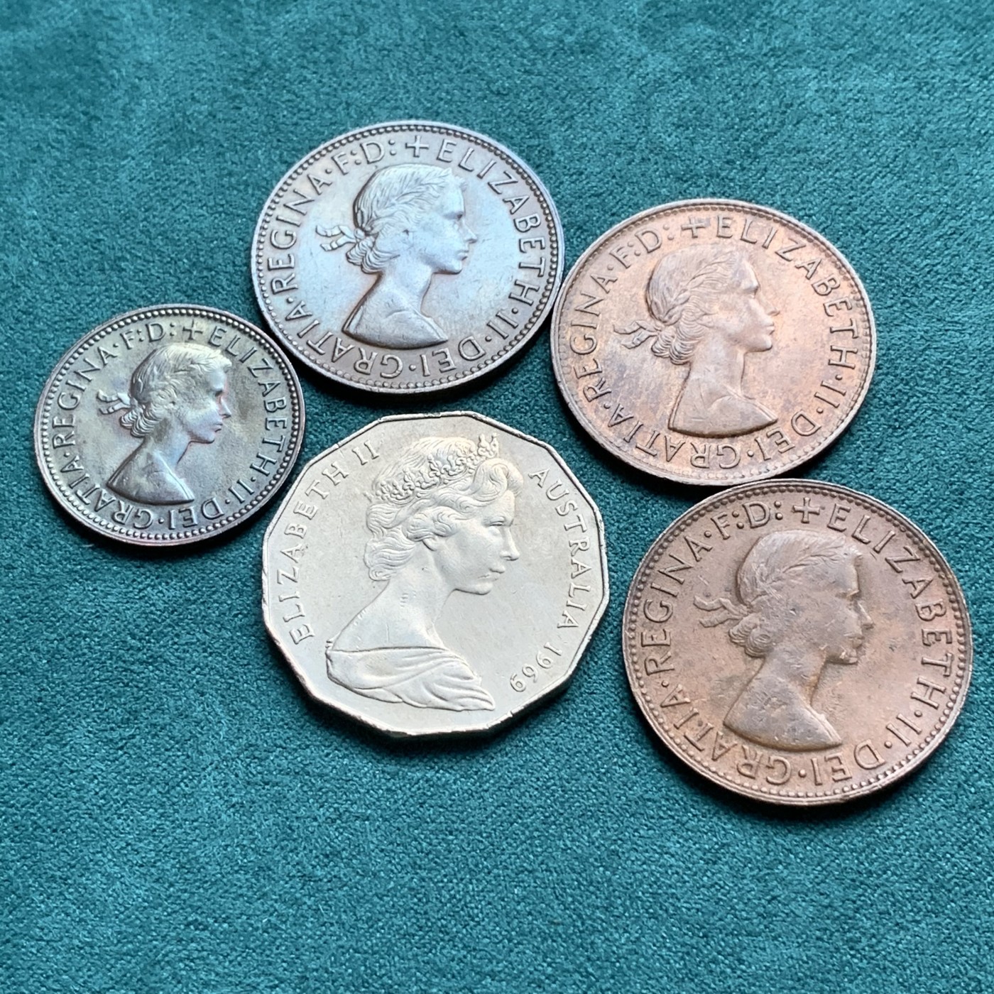 《竞宝斋》第192场-周日，周一 2场 (全场包邮) 澳大利亚流通币一组5枚 细节见图