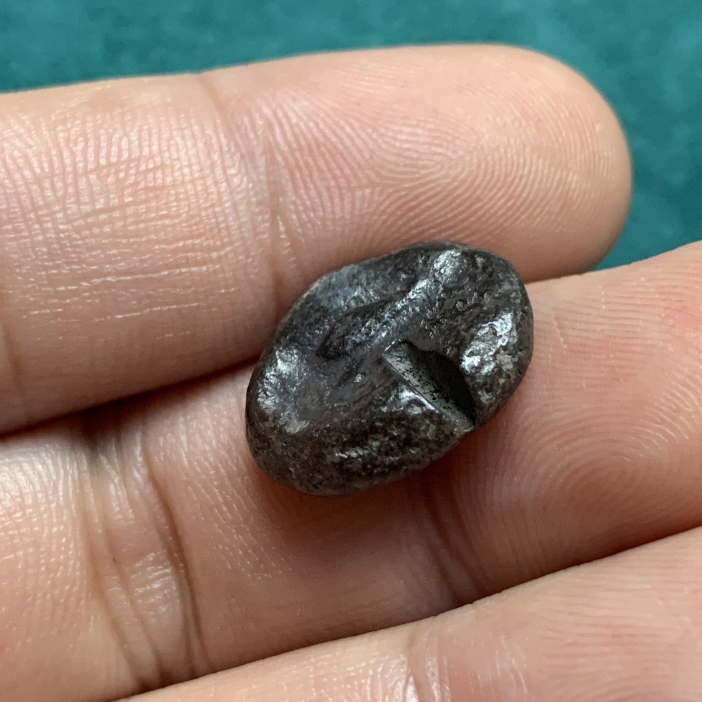 《竞宝斋》第192场-周日，周一 2场 (全场包邮) 公元前5世纪 古波斯阿契美尼德王朝银币 大开门老包浆 背后有一道验银痕 约6.29克