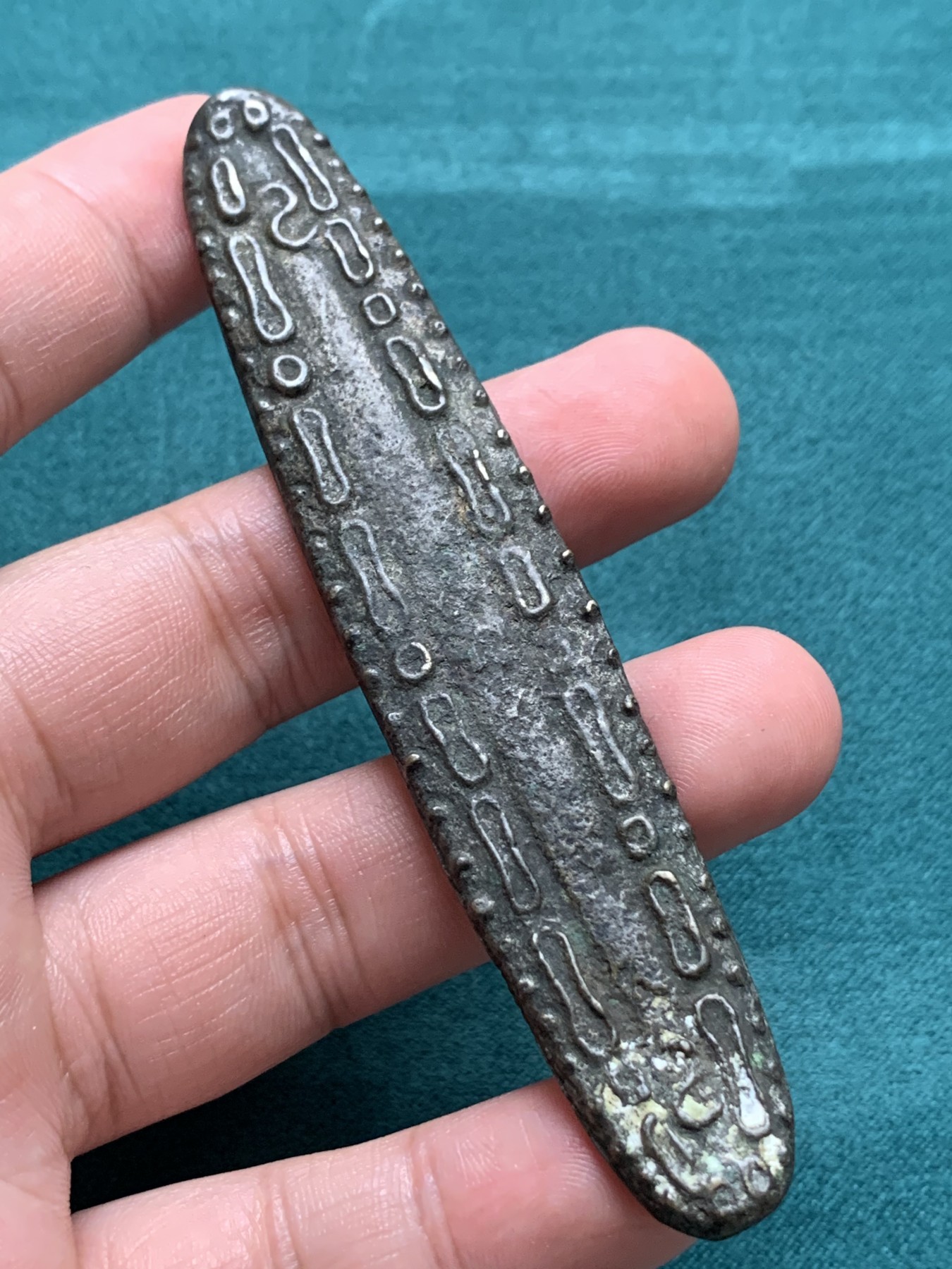 《竞宝斋》第192场-周日，周一 2场 (全场包邮) 泰国（暹罗）素克泰王朝大型虎舌银条 56.5克 曾在云南边境一带流通