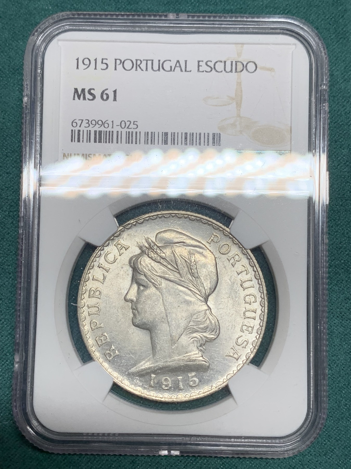 《竞宝斋》第192场-周日，周一 2场 (全场包邮) NGC MS61 葡萄牙1915年女神1埃斯库多大银币