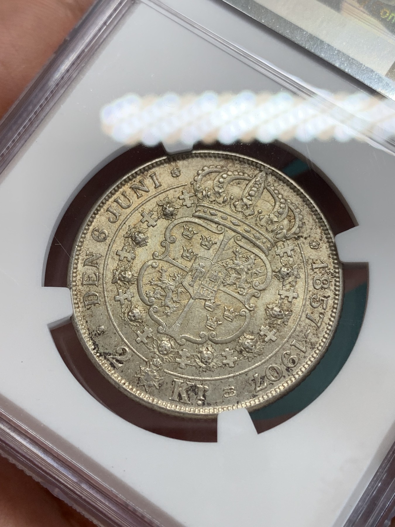 《竞宝斋》第192场-周日，周一 2场 (全场包邮) NGC-MS62 瑞典1907年 金婚2克朗银币