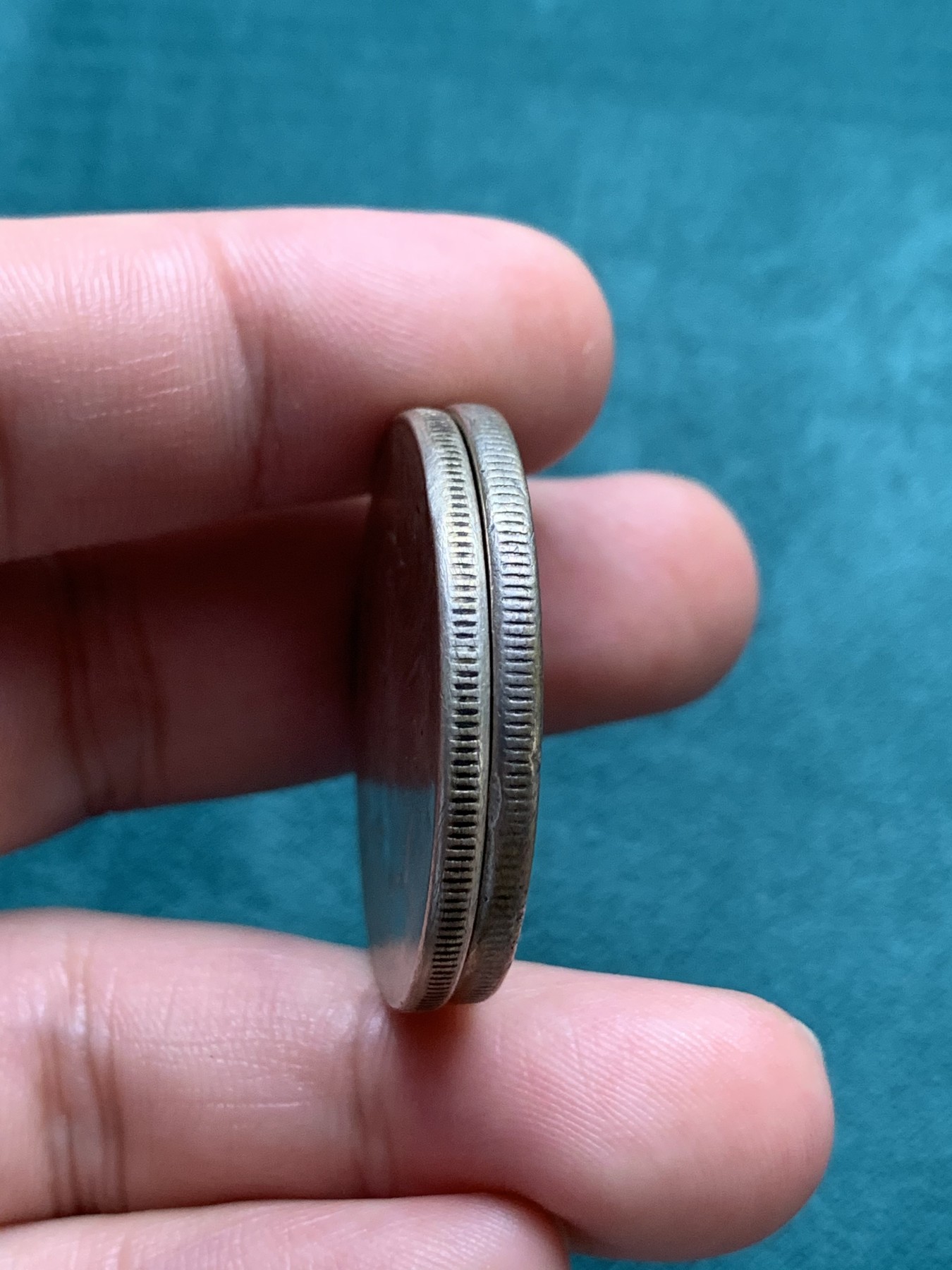 《竞宝斋》第192场-周日，周一 2场 (全场包邮) 波兰女神1932年10兹罗提银币两枚 细节见图 少见品种