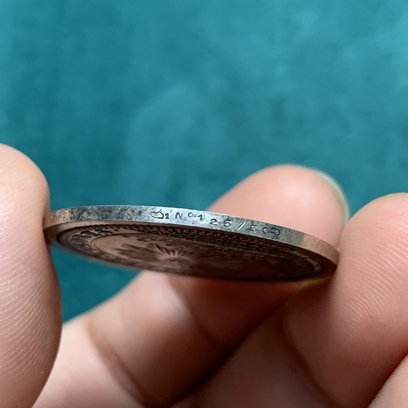 《竞宝斋》第192场-周日，周一 2场 (全场包邮) 法国路易十四银章 路易大王艺术的保护者 边铭丰饶角+1和序号125/500 950银 近现代作品