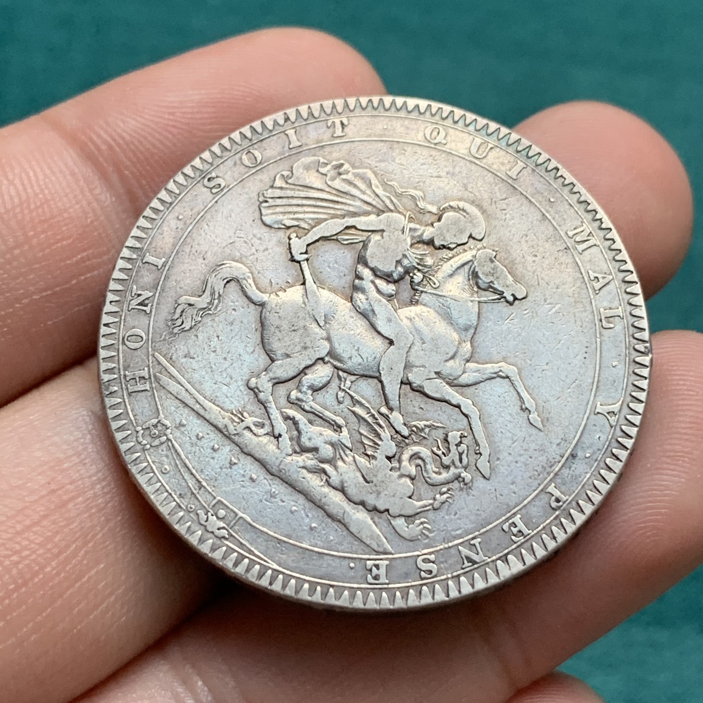 《竞宝斋》第192场-周日，周一 2场 (全场包邮) 英国1818乔治三世马剑克朗银币 流通品相