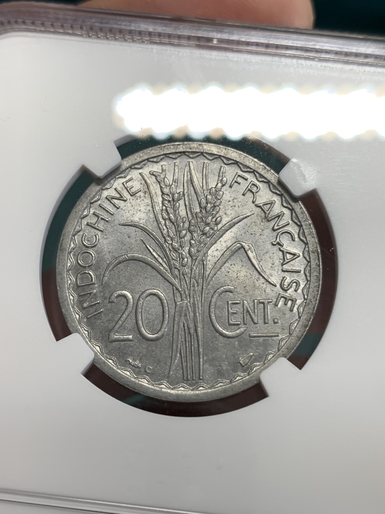 《竞宝斋》第192场-周日，周一 2场 (全场包邮) NGC MS62 1945年法属印支20分