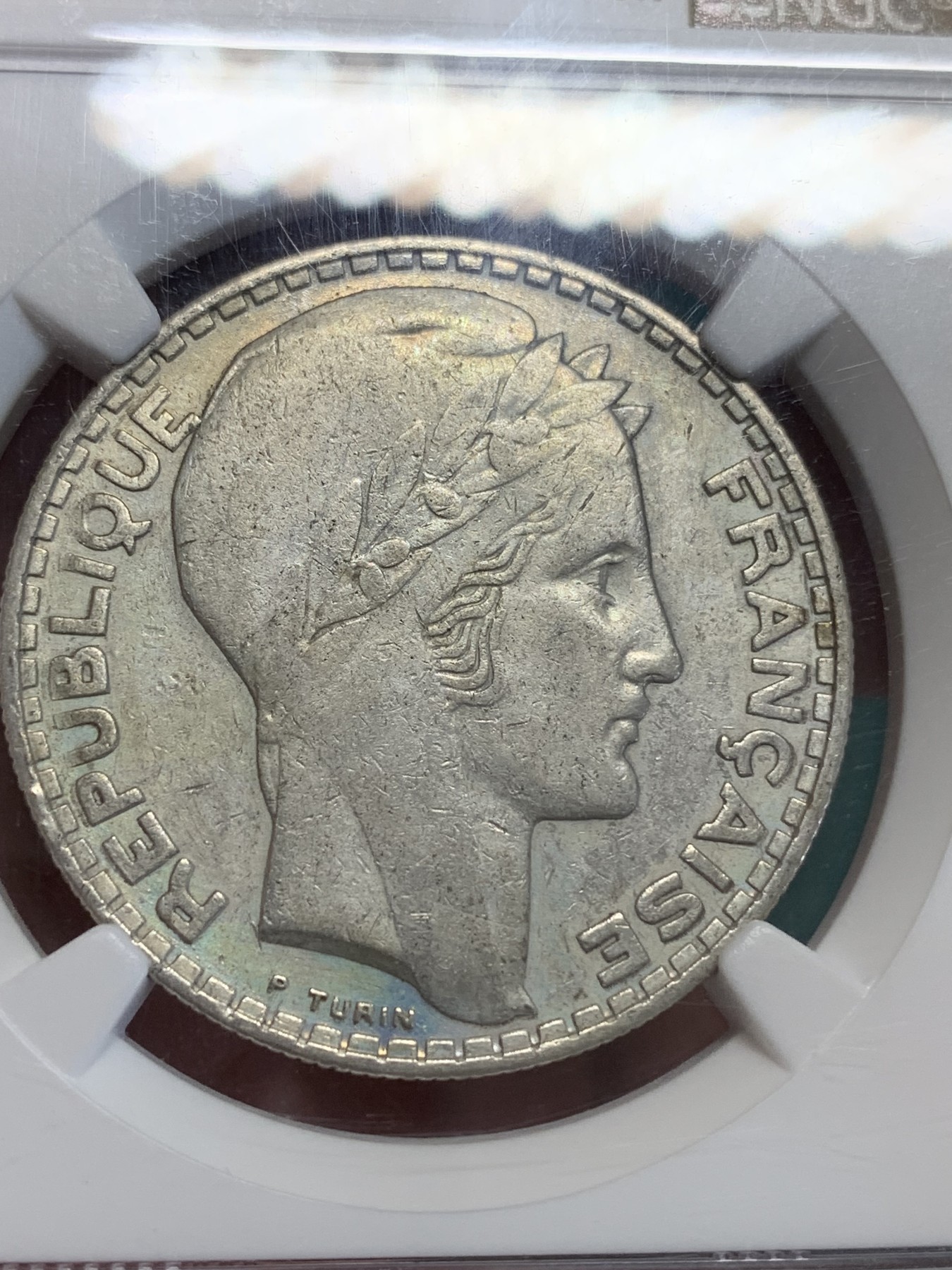 《竞宝斋》第192场-周日，周一 2场 (全场包邮) NGC-AU 法国 1933年女神20法郎银币20g 清洗痕迹轻微