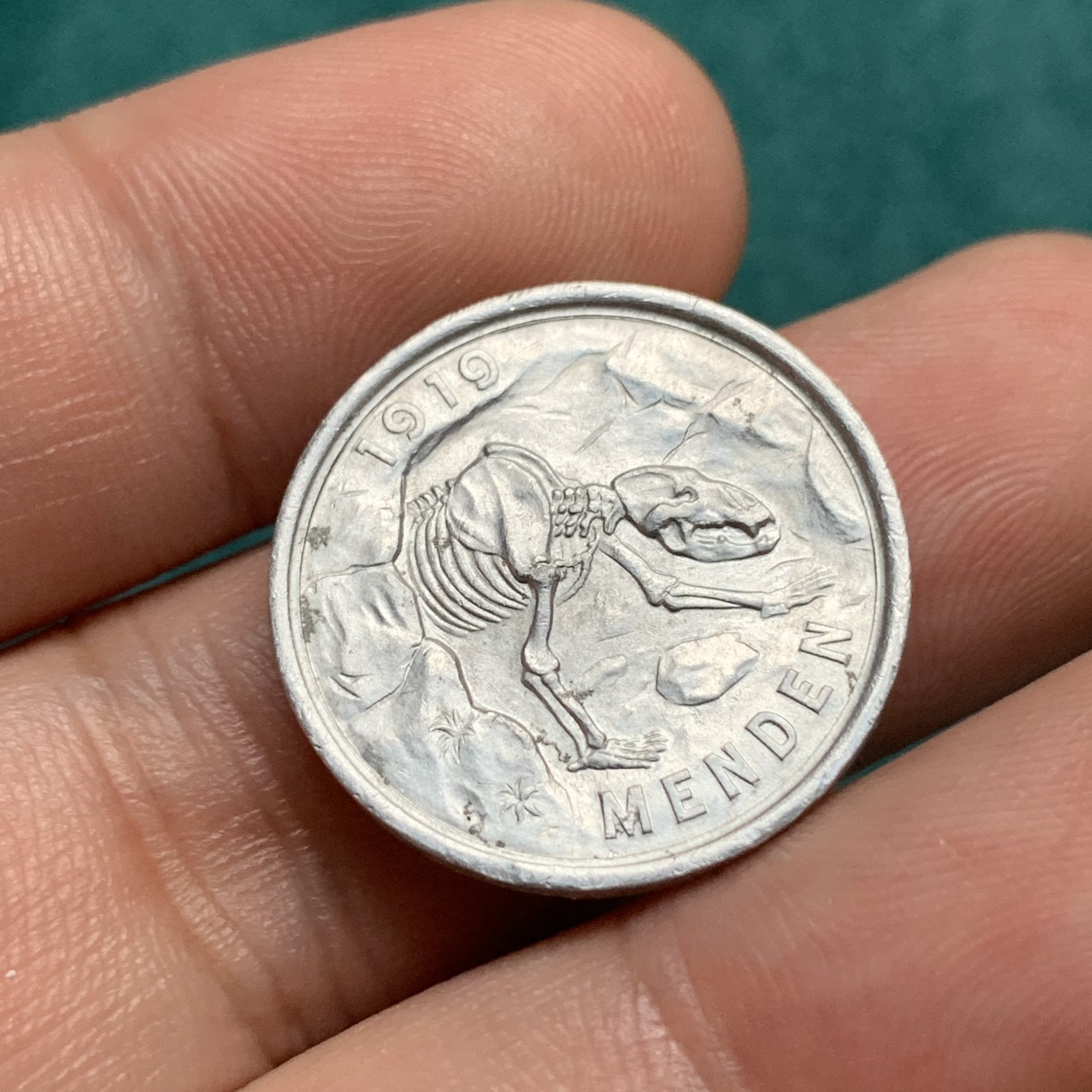 《竞宝斋》第192场-周日，周一 2场 (全场包邮) 德紧大热品  德国1919年门登洞熊50芬尼铝币