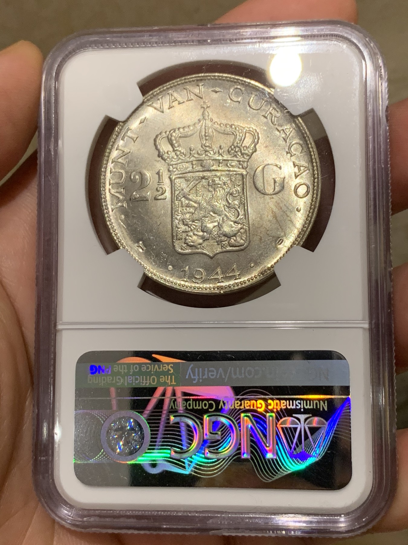 《竞宝斋》第192场-周日，周一 2场 (全场包邮) NGC MS63 荷属库拉索1944年威廉明娜2.5G大银币