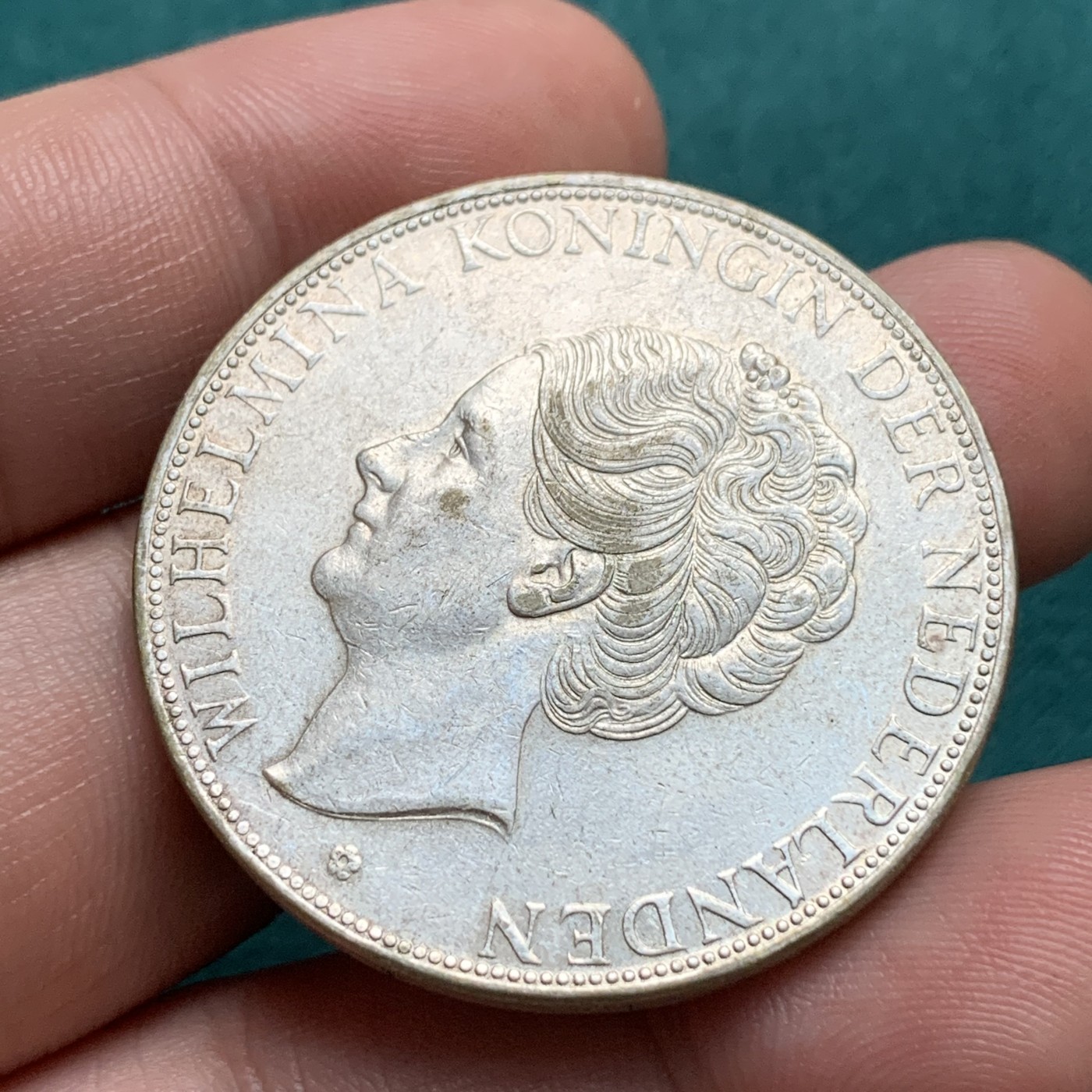 《竞宝斋》第192场-周日，周一 2场 (全场包邮) 荷兰1933年威廉明娜2.5盾大银币 看着像深发版