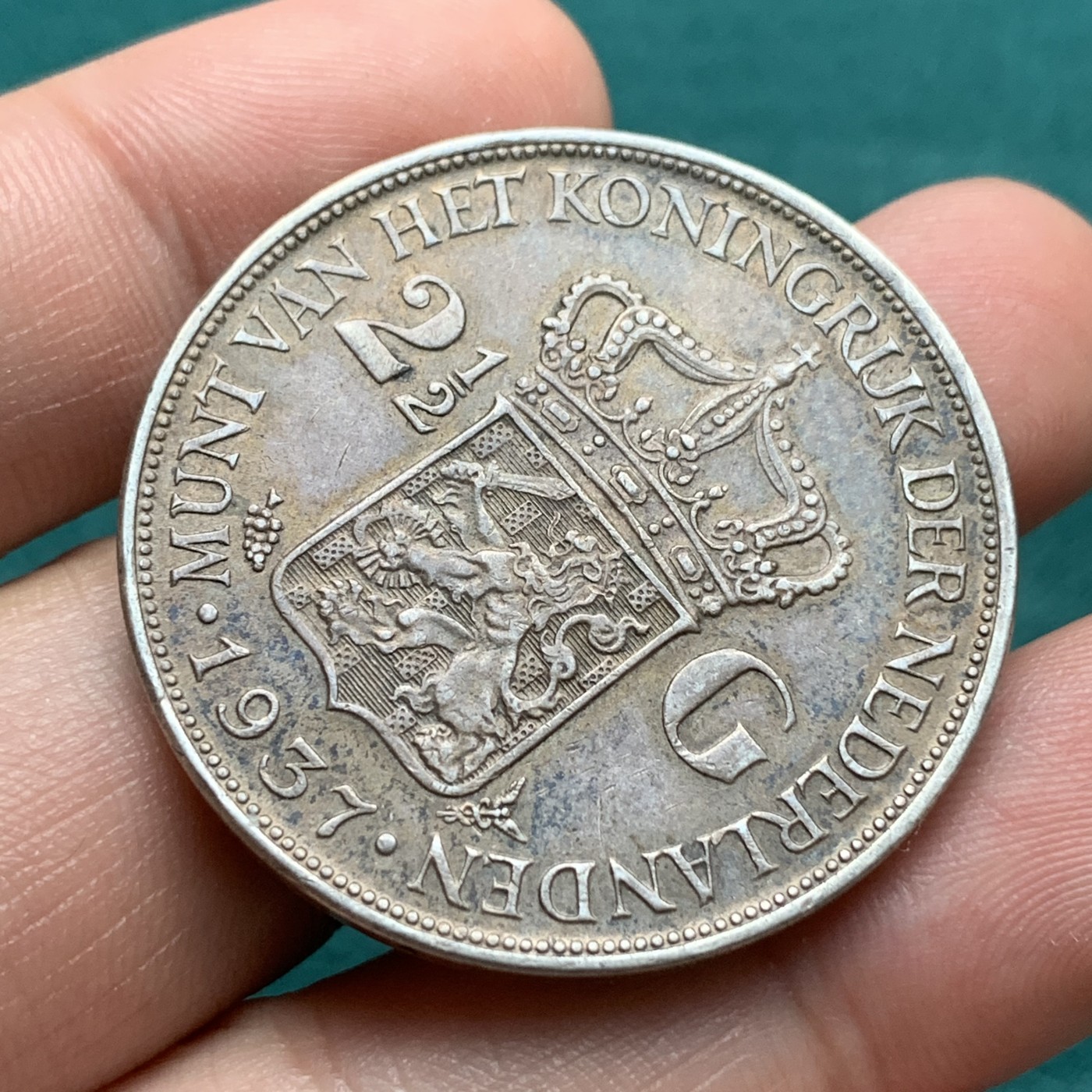 《竞宝斋》第192场-周日，周一 2场 (全场包邮) 荷兰 1937年 威廉敏娜2.5G大银币 深彩好品像 如此均匀的包浆非常少见