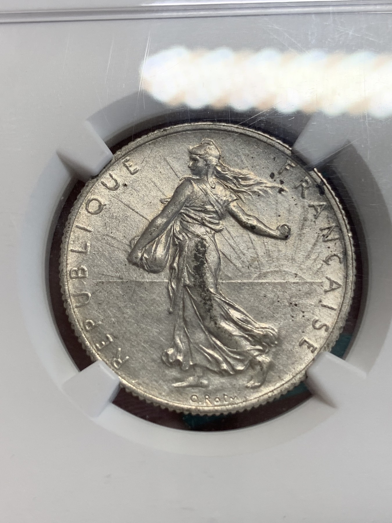 《竞宝斋》第192场-周日，周一 2场 (全场包邮) NGC-UNC 法国 1918年播种女神2法郎银币 细节好 清洗痕迹轻微