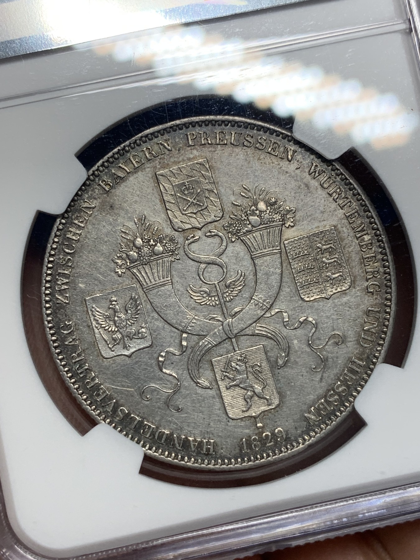 《竞宝斋》第193场-周日，周一 2场 (全场包邮) NGC UNC 德国 巴伐利亚  1829年 通商条约纪念泰勒 少见品种 细节保存的很不错