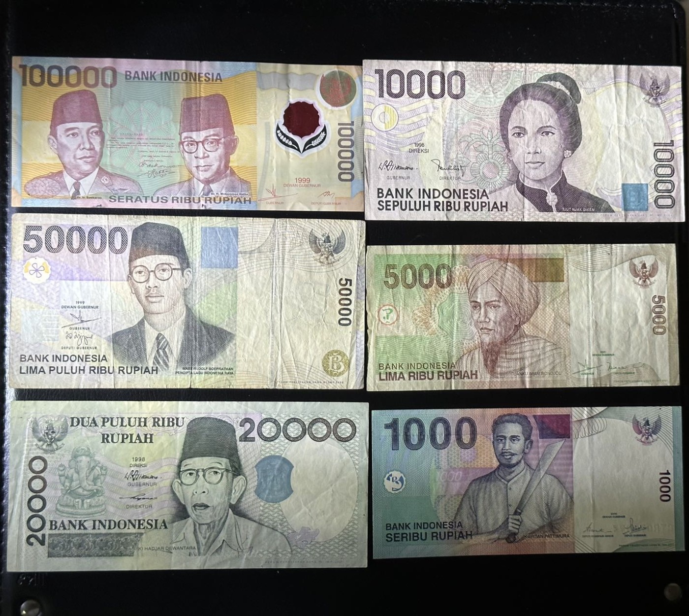 八月最后一场，第十五期大拍 老版本印度尼西亚一组6张大全套，其中10万为少见的塑料钞