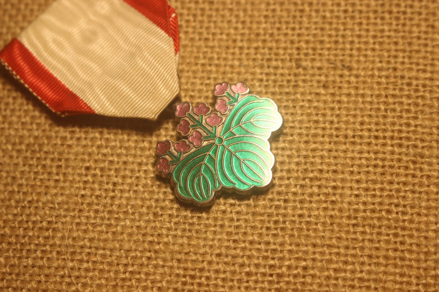 七等青叶章，战时式样 