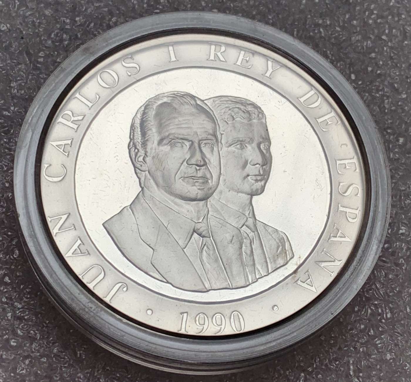 瓶子🏺第107期拍卖会  西班牙1992年世界杯精制银币2枚套  原盒