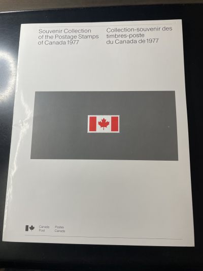 加拿大1977年邮票年册一本 - 加拿大1977年邮票年册一本