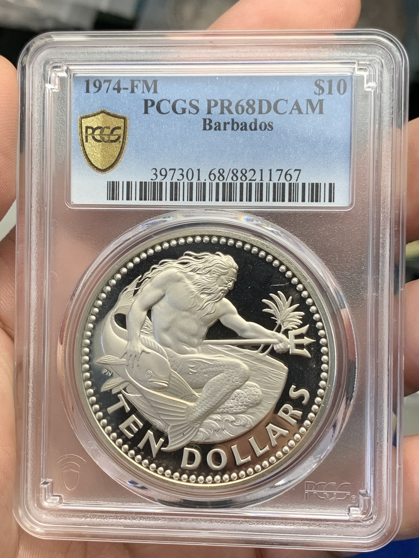 《竞宝斋》第193场-周日，周一 2场 (全场包邮) PCGS PR68DCAM 巴巴多斯 1974 海神 10元 大银币