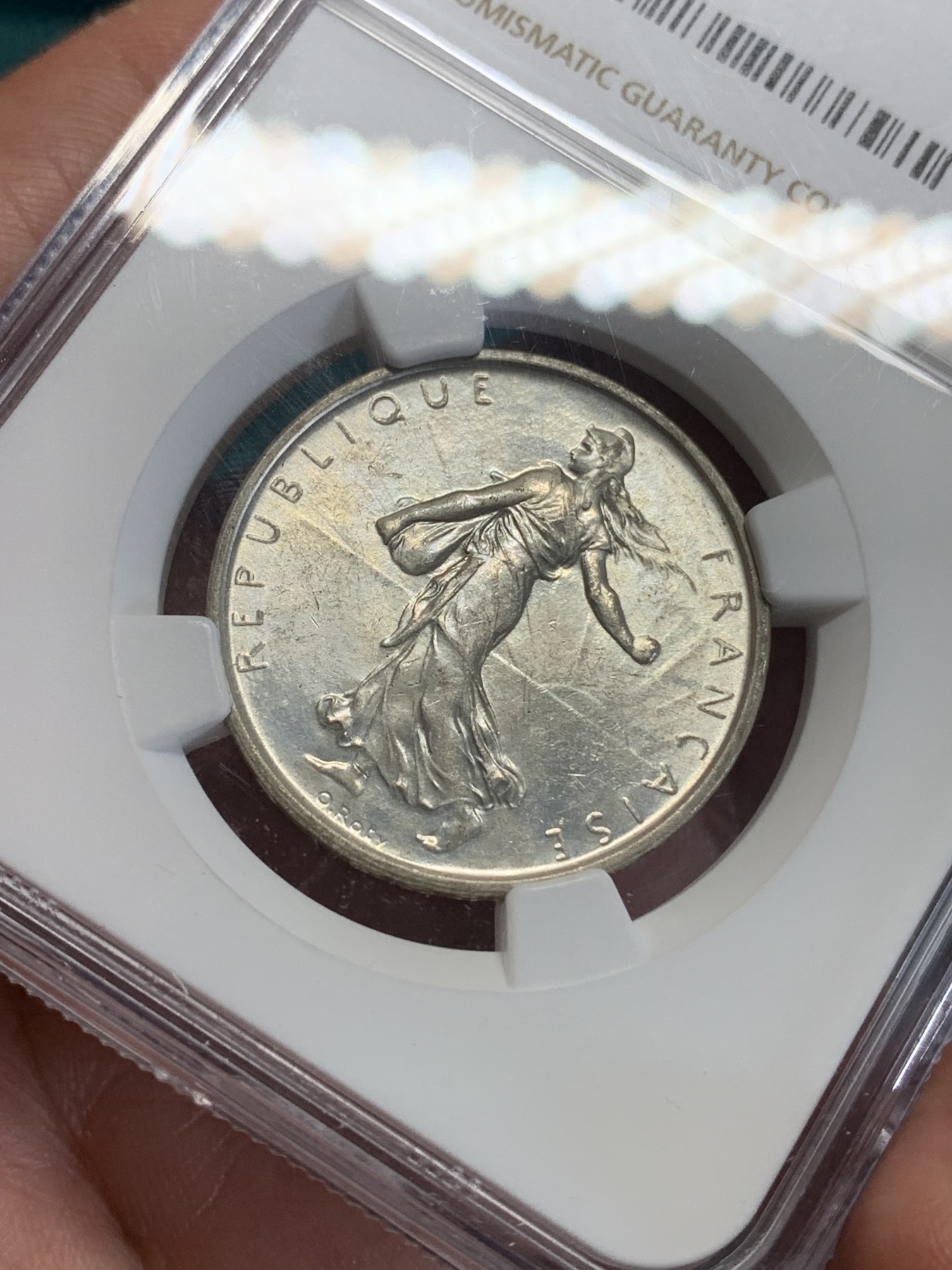 《竞宝斋》第193场-周日，周一 2场 (全场包邮) NGC-MS62法国1962年5法郎银币，转光