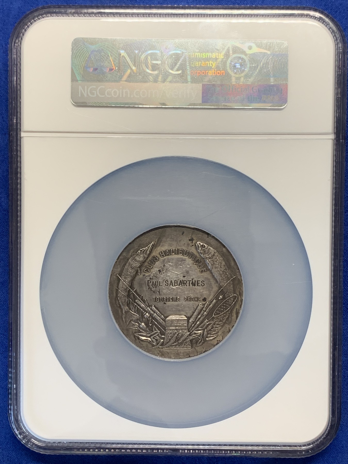 《竞宝斋》第193场-周日，周一 2场 (全场包邮) NGC-MS61 法国 1983年 渔业俱乐部 50MM大银章 很漂亮的大盒大银章