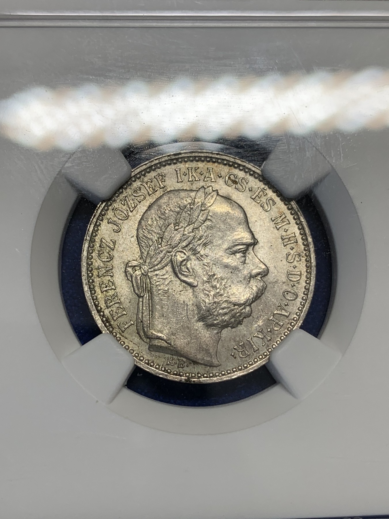 《竞宝斋》第193场-周日，周一 2场 (全场包邮) 奥匈帝国 NGC-MS64匈牙利版1895年1科罗娜银币和 NGC-MS62奥地利版1893年1科罗娜银币一对，转光品相，19世纪的比20世纪的少见很多
