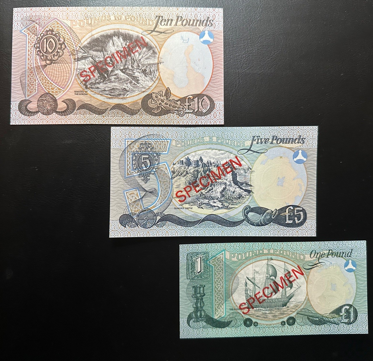 八月最后一场，第十五期大拍 （S3）北爱尔兰1977年样票一组3张，均为1941千位小号！官方纪念