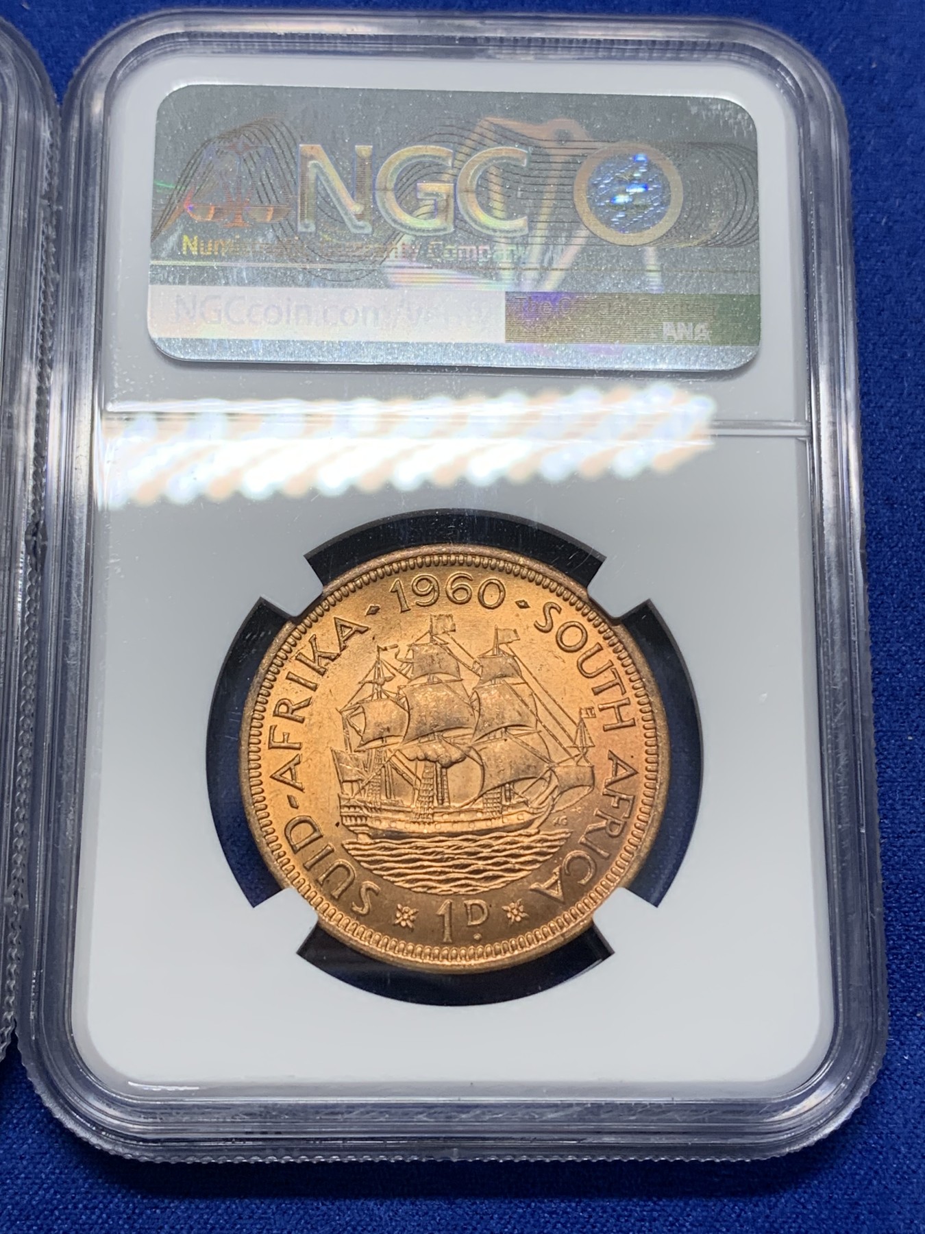 《竞宝斋》第193场-周日，周一 2场 (全场包邮) 3枚一组 NGC-MS62英属南非女王1便士铜币，光度好低评+NGC-MS65英属锡兰乔六1分铜币，高分不多见+NGC-MS63英属东非1先令，好品带分少见
