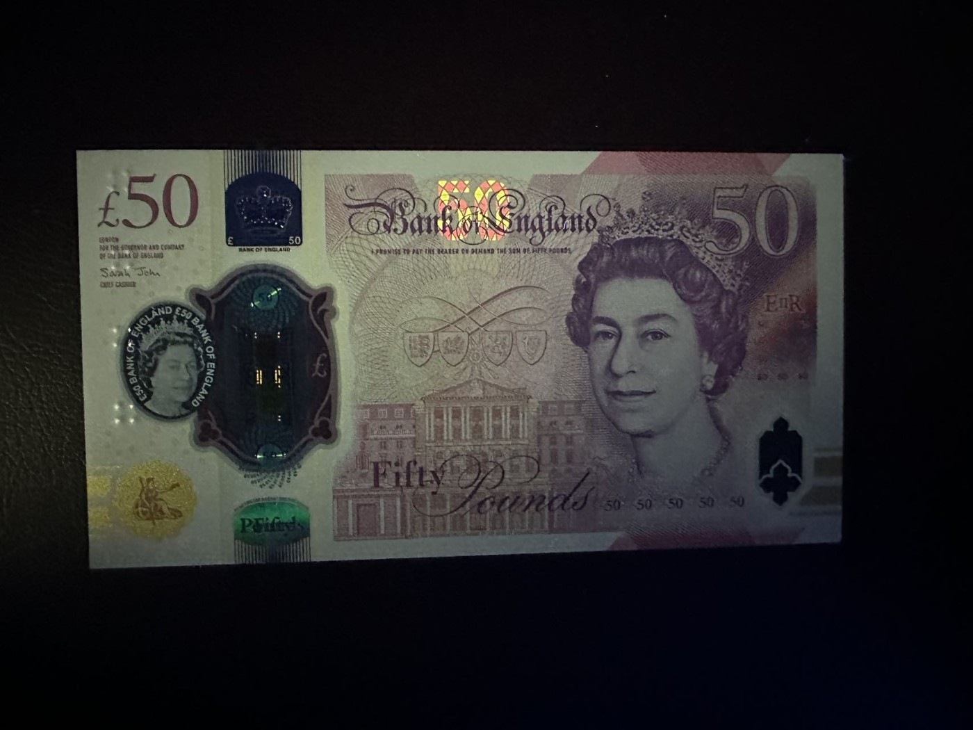 八月最后一场，第十五期大拍 （S3）英国50镑，最新版本，图林，号码很不错