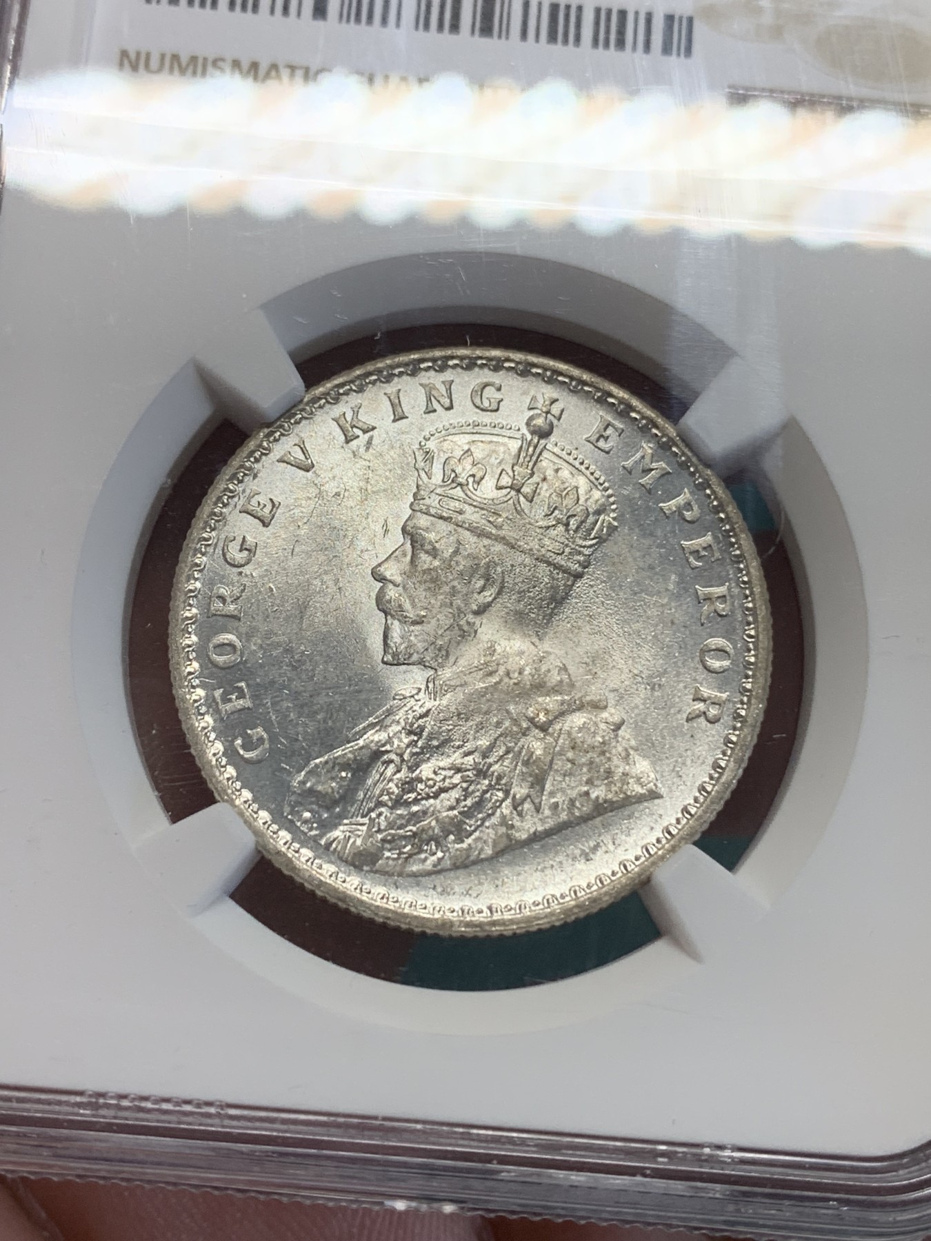 《竞宝斋》第193场-周日，周一 2场 (全场包邮) NGC MS62 英属印度 1918年 C版 乔五 1卢比银币